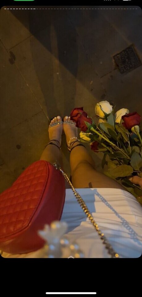 Almira Azemi freie porno bilder