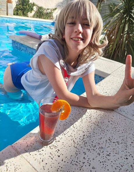 Tomomechi freie pornografische bilder