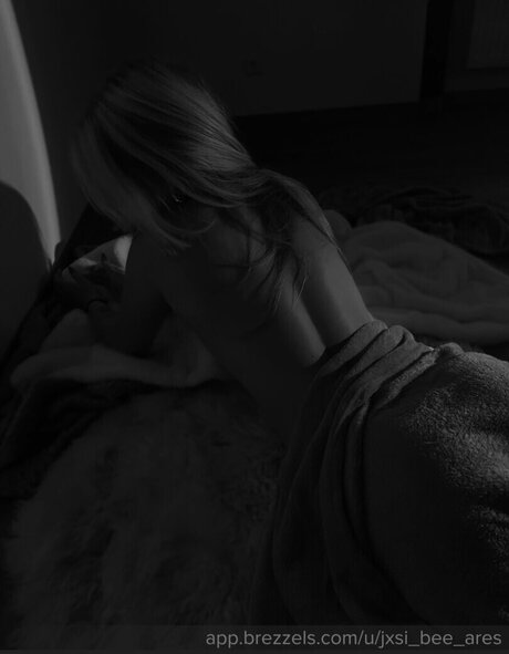 Jxsi bee ares porno exklusive foto