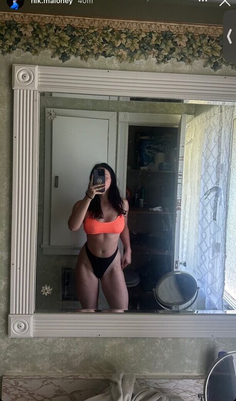 Nikkimaloney hd pornostar foto