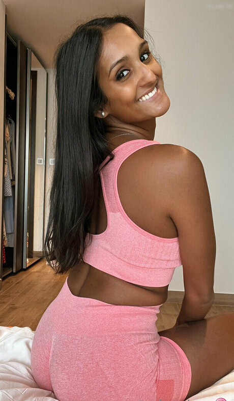 Lea Monet nackt archiv