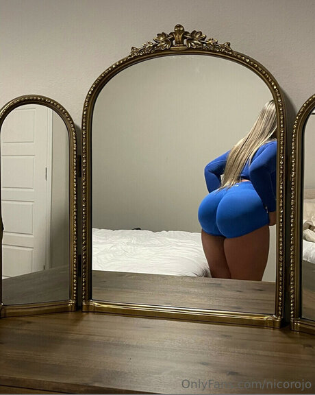 nikitarojo erwachsene nette foto