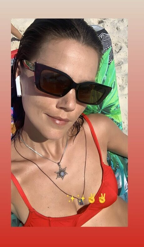 Pamela Tom_ nacktheit hd foto