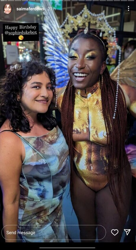 Sophie Duker xxx heiße fotos