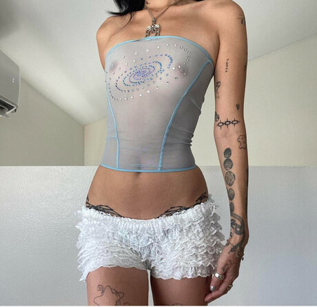 Coco Huang hd sexy fotos