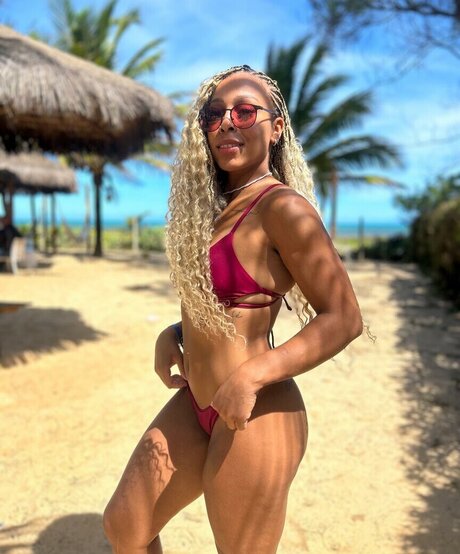 Lorrane Dos Santos heiße sexy fotos