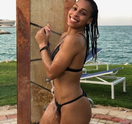 Lorrane Dos Santos heiße pornografische fotos