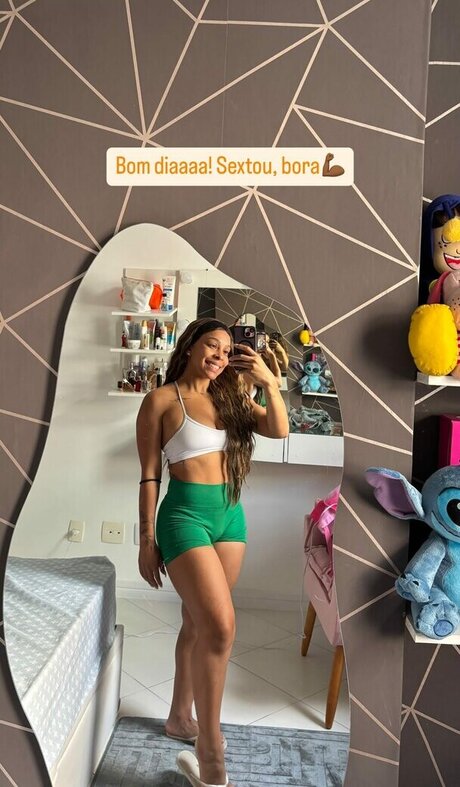 Lorrane Dos Santos freie akt bild