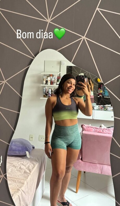 Lorrane Dos Santos pornografische pornostar bild