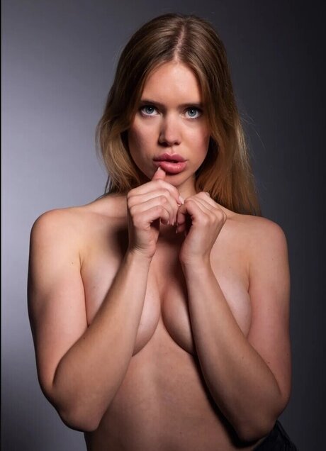 hollaura hd pornographische bilder