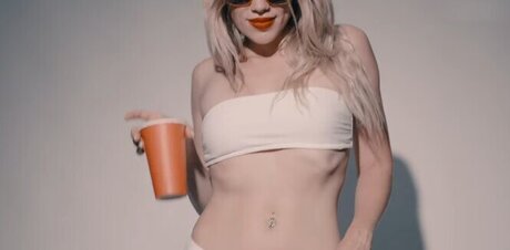 hollaura sexy nette fotos