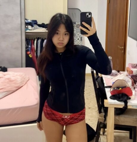 Michela Han pornostar nackten bilder