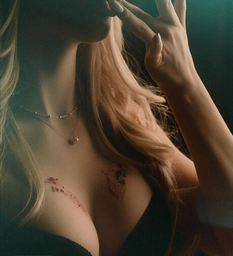 Dana Kufner nackt akt galerien