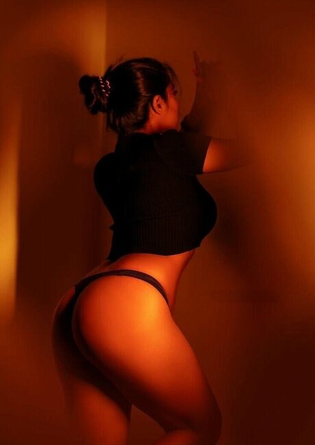 Thea D suuza pornostar hübsche archiv