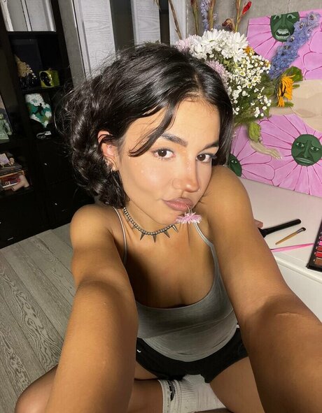 Yashankulova sexy pornografische bild