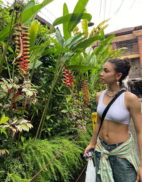 Yashankulova porno kostenlose bilder