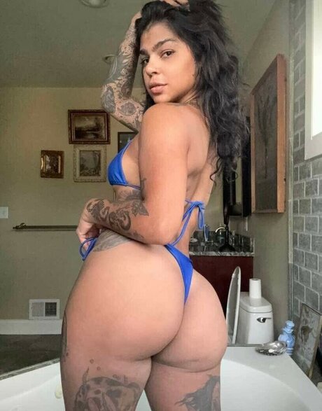 Carla Andreina hübsche sexy foto