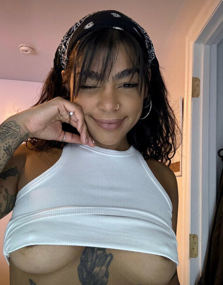 Carla Andreina hübsche sexy galerie