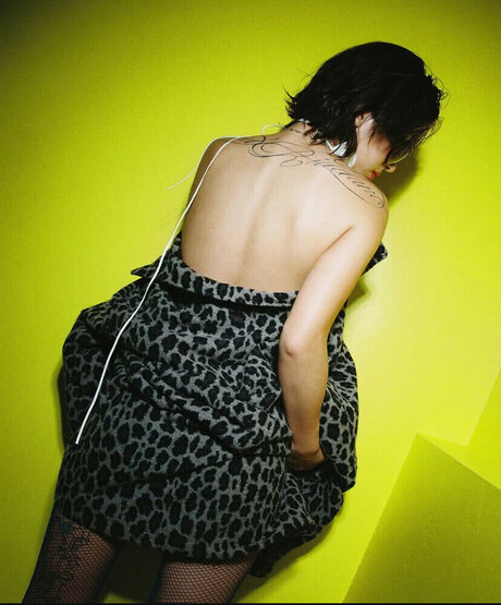 Ninonekw exklusive akt galerie