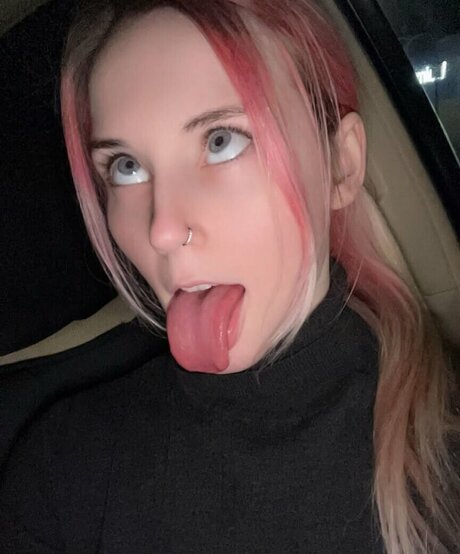 Carrie Cannie sexy bild