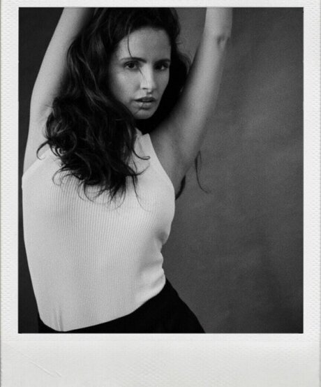 Amanda De Godoi sexy porno bild