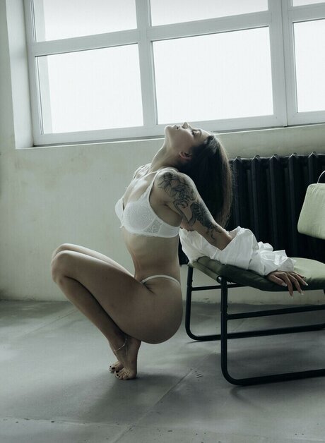 Tate ray hd nackte bilder