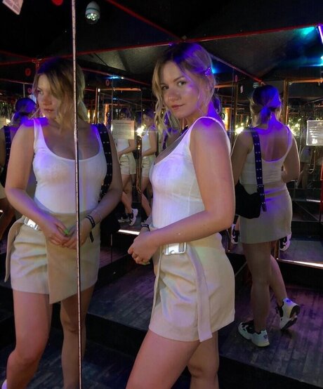 KellyMissesvlog pornostar schöne archiv