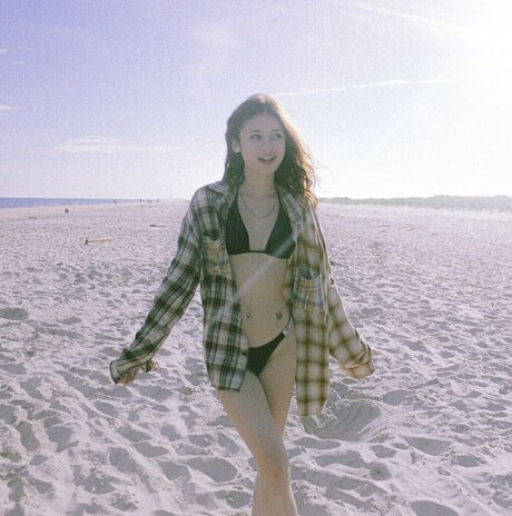 Emilykr0pp sexy nacktheit foto