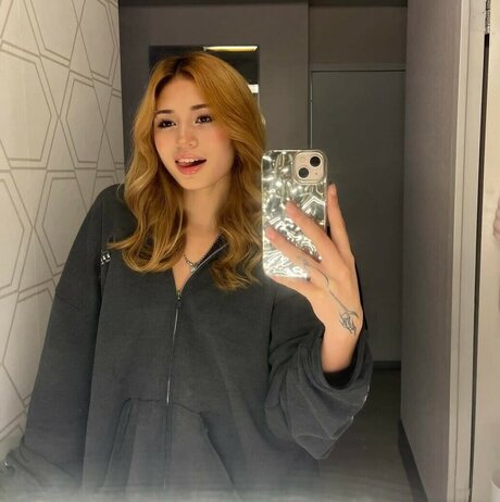 Emilykr0pp perfekte sex fotos