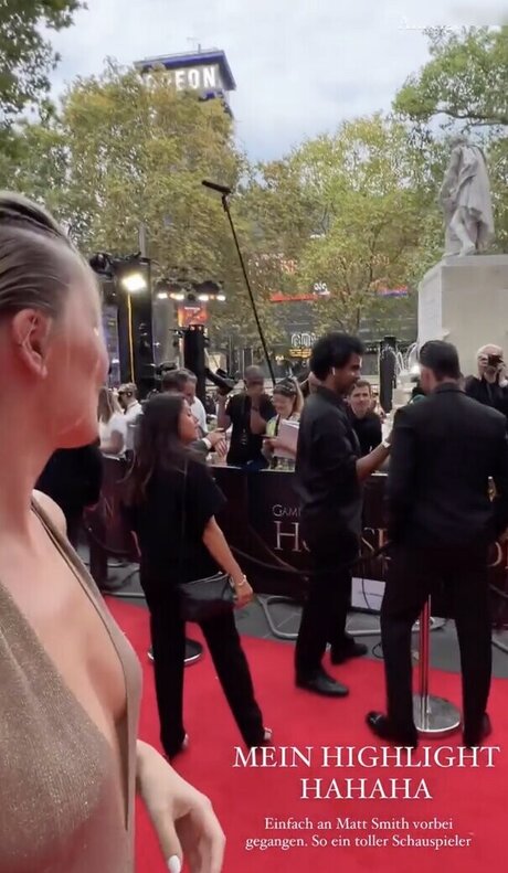 domina facesitting onlyfans nacktheit nette archiv