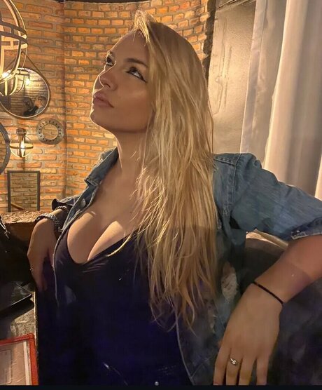 Eliana Sales nacktheit sexy bilder