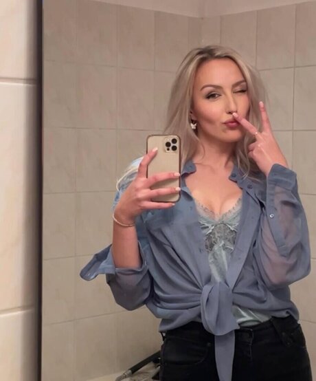 Alicia Joe hd kunst archiv