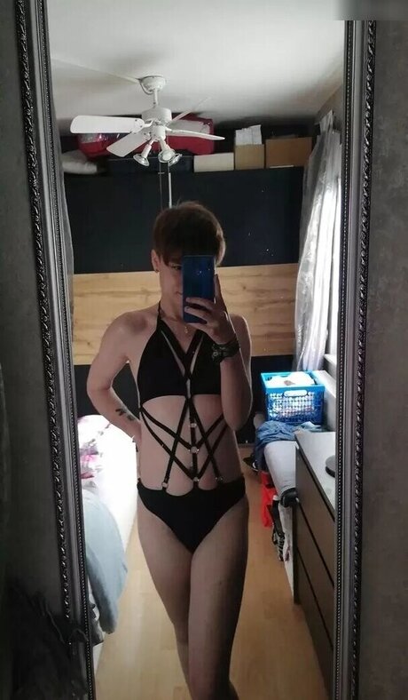 secret hub wue nackt hd bilder