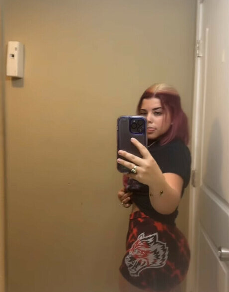 Lexis adale top kunst bild