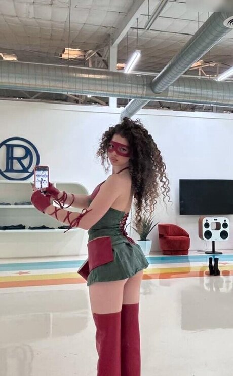 Demitra Kalogeras xxx nackten galerie