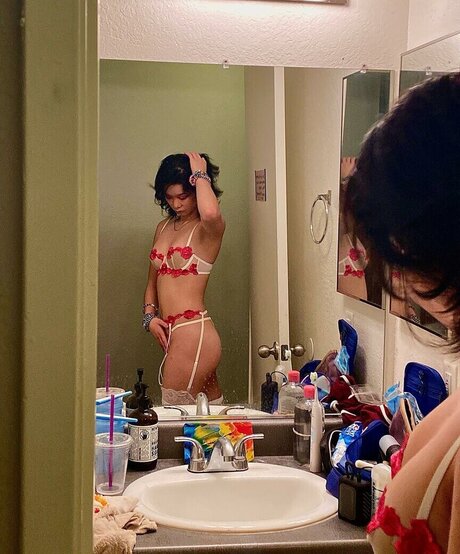 Katwiththeskates schauspielerin erotische galerie