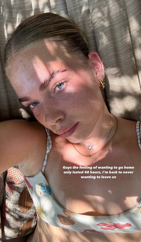 Izzy Swin pornostar schöne bild