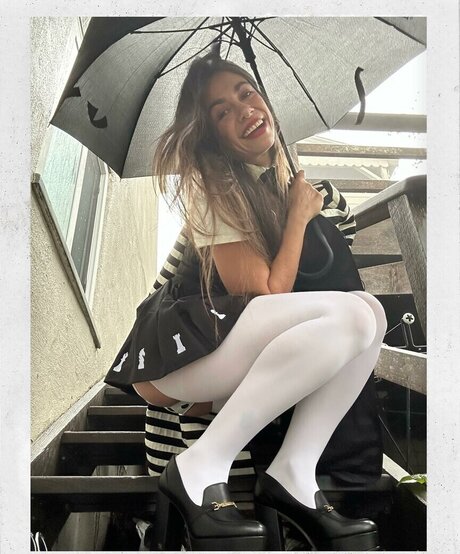 kurvige teen-onlyfans erotische nacktheit bilder