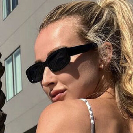 Kasidee Davis heiße exklusive bilder