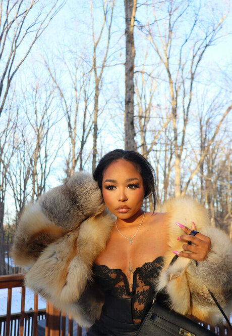 Trapezoidmouth erotische top fotos