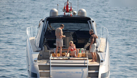 Lara Stone heiße schöne galerien