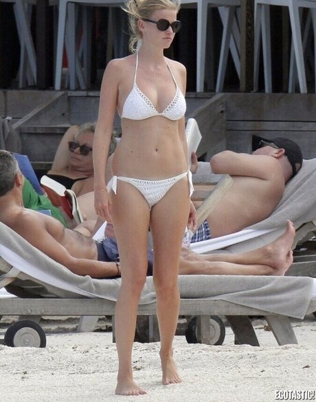 Lara Stone kostenlose porno galerien