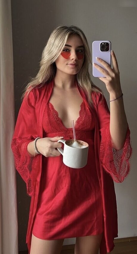 Laura Block sexy nackt bilder