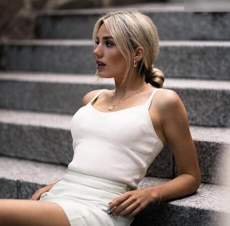 Laura Block erotische beste archiv