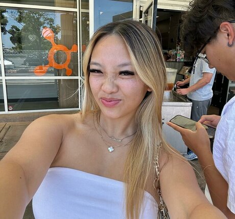 Angelle Dagun freie schöne archiv