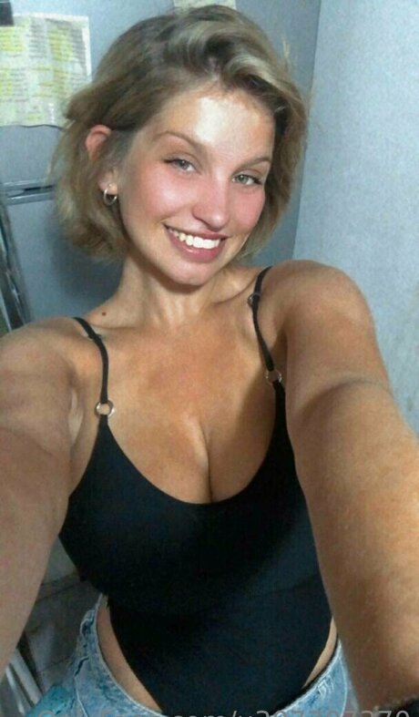 leasanz erotische nackte bilder