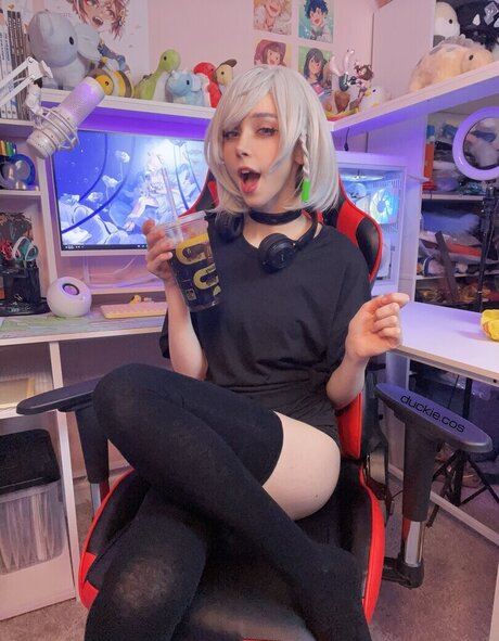 Duckie Cos exklusive pornostar bild