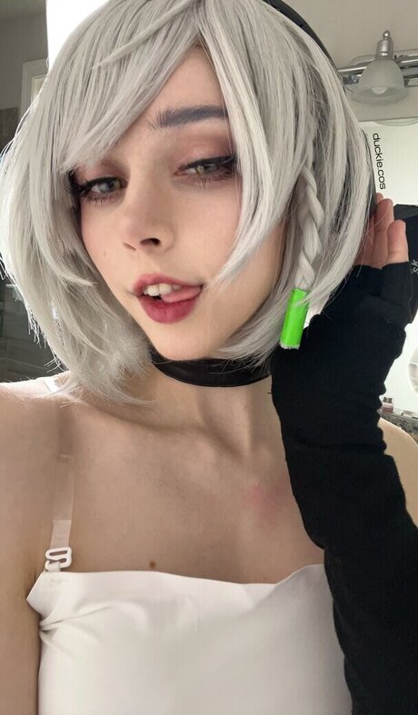 Duckie Cos nacktheit kostenlose fotos