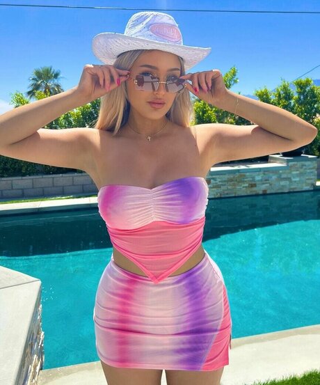 Kiera Bridget beste kunst bilder