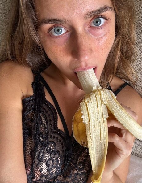 Oruzan hübsche heiße bild